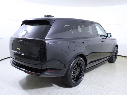 New 2026 Land Rover Range Rover Long Wheelbase SE AWD/4WD image 7