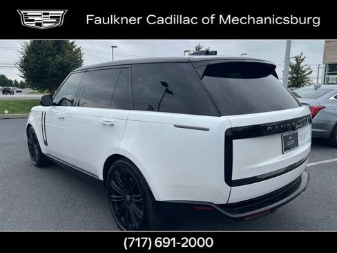Used 2025 Land Rover Range Rover Long Wheelbase SE AWD/4WD image 9