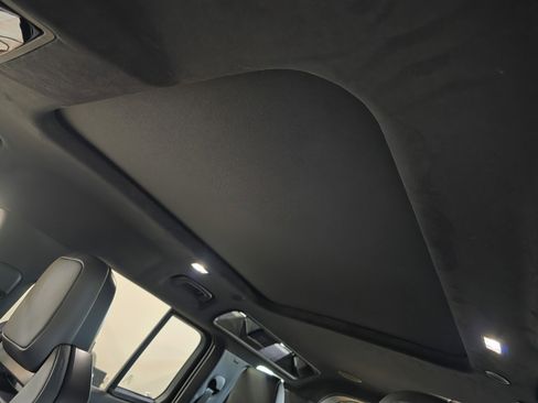 New 2026 Land Rover Defender 110 OCTA image 12