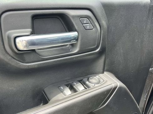 Used 2022 Chevrolet Silverado 1500 Custom Trail Boss w/ Safety Confidence Package AWD/4WD image 16