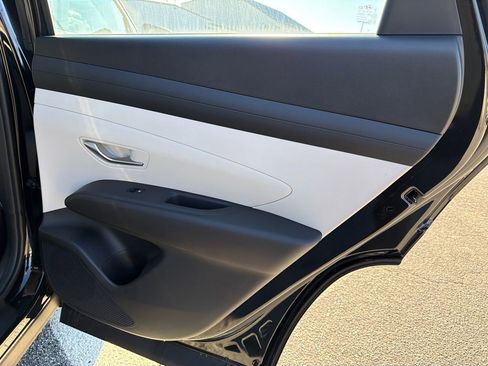 New 2026 Hyundai Tucson SE image 16