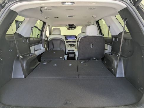 Used 2023 Hyundai Palisade SEL FWD image 28