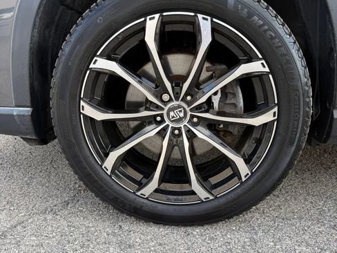 Used 2020 Subaru Ascent Premium w/ Convenience Package image 32