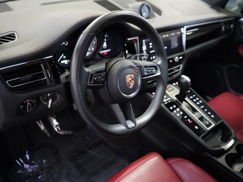 Used 2024 Porsche Macan S AWD/4WD image 16