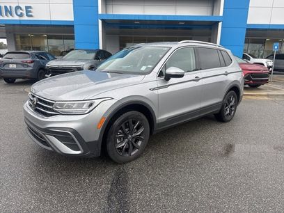 Used 2024 Volkswagen Tiguan SE