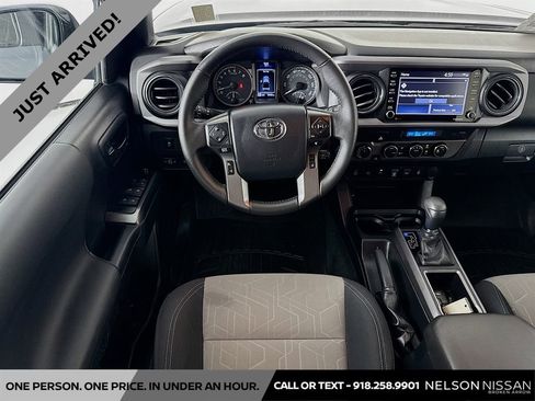 Used 2023 Toyota Tacoma TRD Off-Road w/ Technology Package image 20