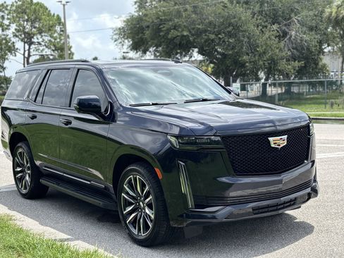 Used 2021 Cadillac Escalade Sport RWD image 5