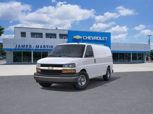 New 2025 Chevrolet Express 2500 w/ Enhanced Convenience Package image 16
