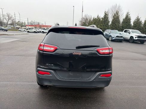 Used 2016 Jeep Cherokee 75th Anniversary image 4