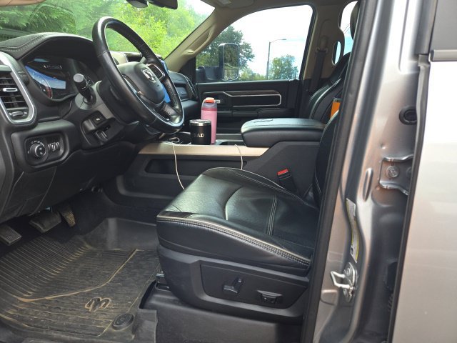 Used 2020 RAM 3500 Laramie AWD/4WD image 4