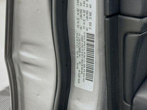 Used 2018 Jeep Grand Cherokee Laredo image 12