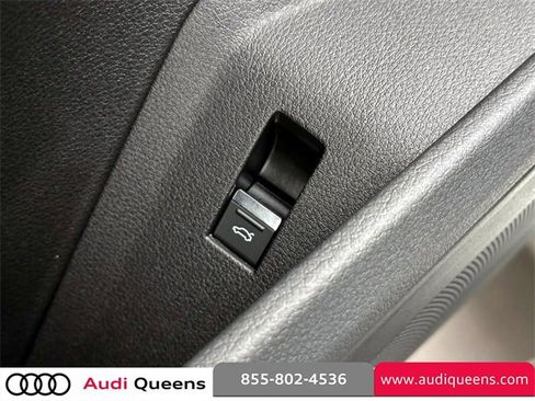 Used 2021 Audi e-tron Premium w/ Convenience Plus Package image 18