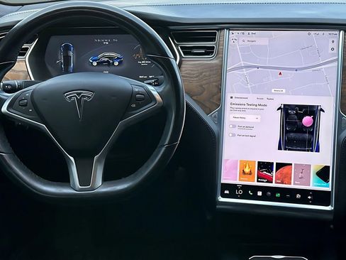 Used 2017 Tesla Model S 75 RWD image 26