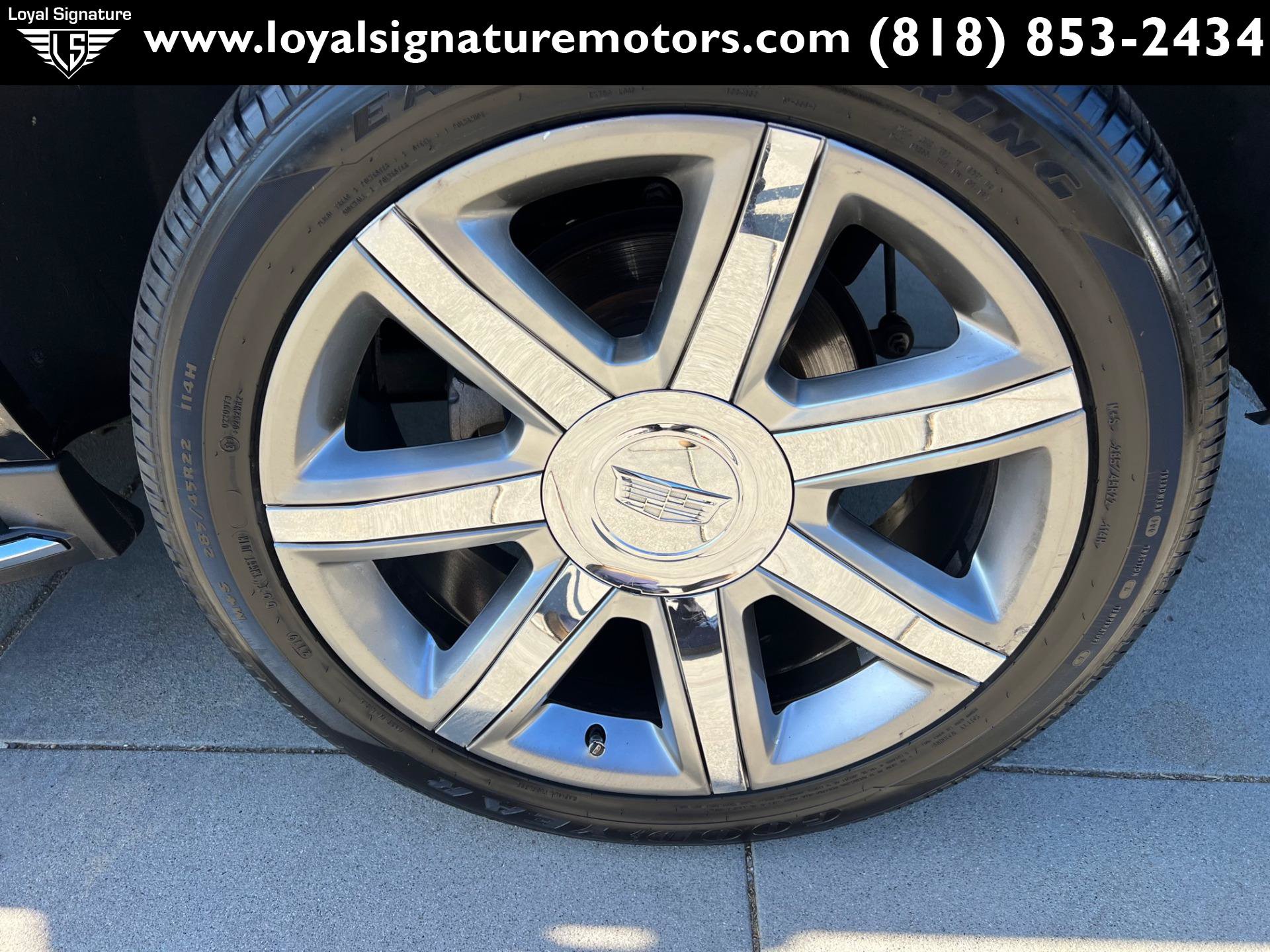 Used 2018 Cadillac Escalade ESV Luxury RWD image 14