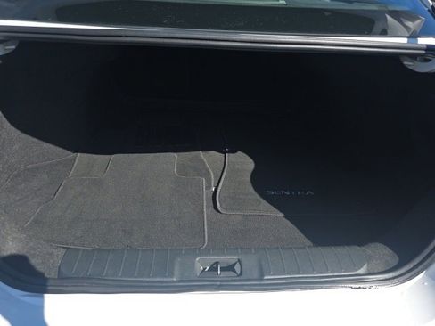 Used 2023 Nissan Sentra SV image 16