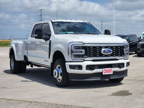 New 2026 Ford F350 Platinum AWD/4WD image 2