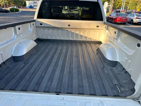 Used 2015 GMC Sierra 1500 SLT w/ SLT Crew Cab Value Package image 34