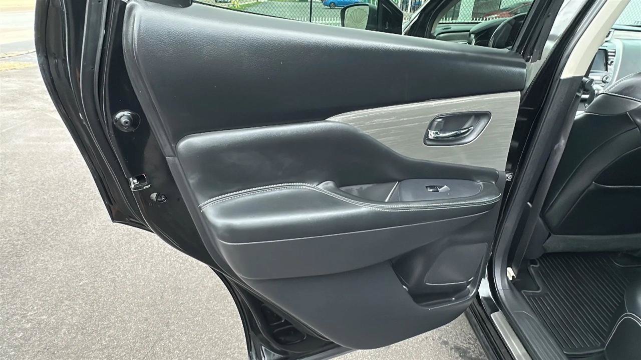 Used 2018 Nissan Murano SL w/ Midnight Edition Package AWD/4WD image 24