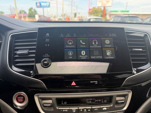 Used 2022 Honda Pilot Touring image 24