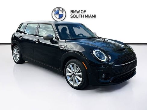 Used 2024 MINI Cooper Clubman S image 1