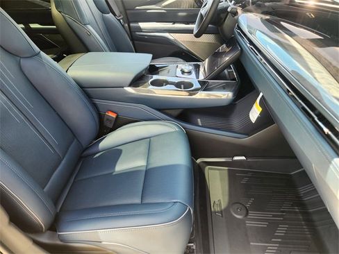 New 2026 Cadillac Escalade IQ Sport 2 w/ LPO, ONYX Package image 12