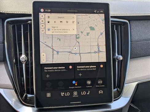 New 2026 Volvo XC90 T8 Plus image 14