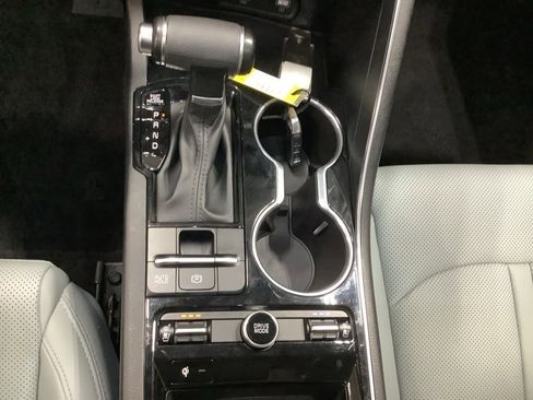 Used 2023 Kia K5 EX image 17