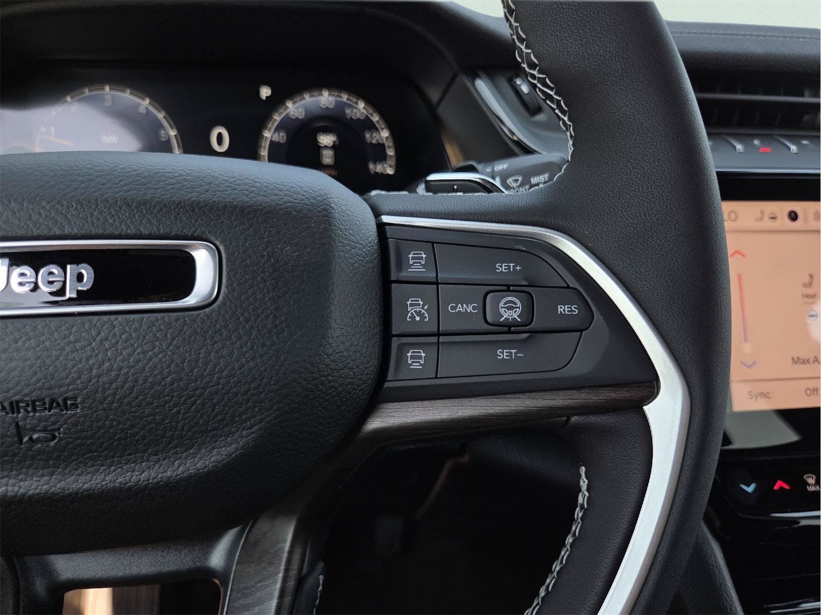 New 2027 Jeep Grand Cherokee Altitude RWD image 21