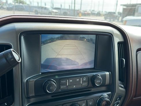 Used 2018 Chevrolet Silverado 1500 High Country AWD/4WD image 18