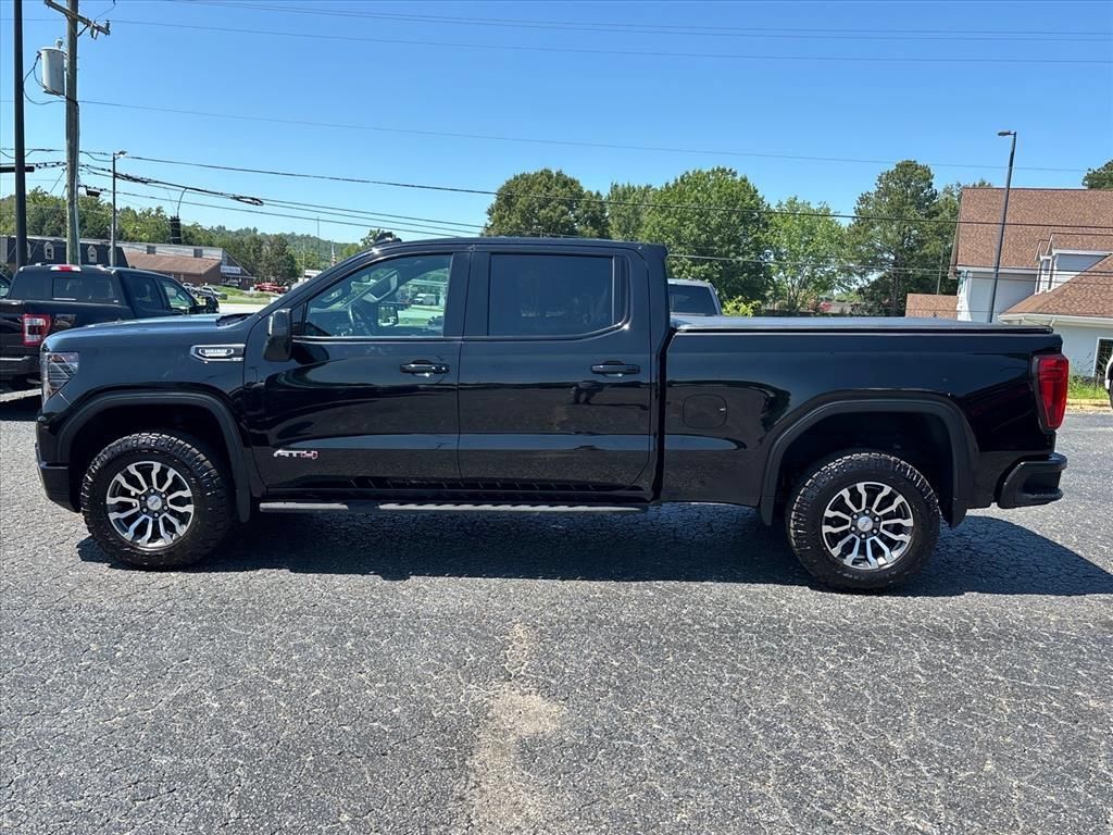 Used 2023 GMC Sierra 1500 AT4 AWD/4WD image 4