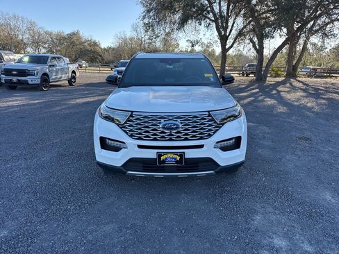 Used 2024 Ford Explorer Platinum w/ Technology Package image 9