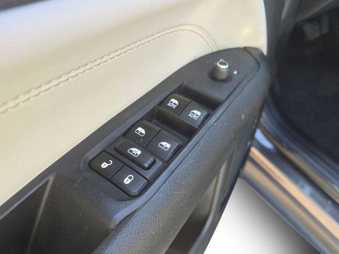 Used 2024 Jeep Compass Limited AWD/4WD image 7