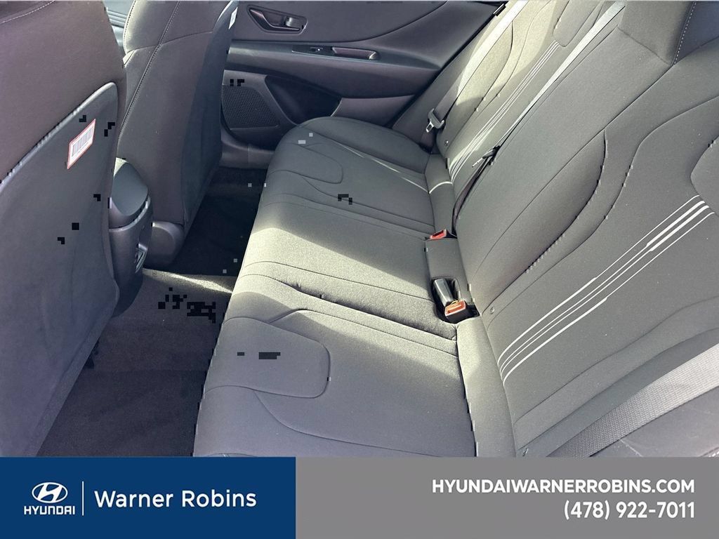 New 2025 Hyundai Elantra Sport FWD image 19