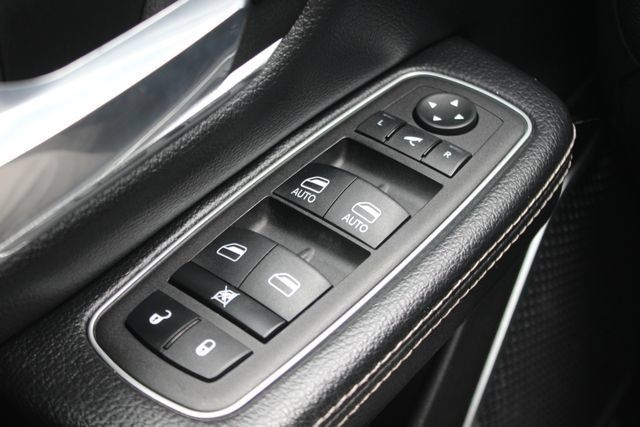 Used 2023 RAM 1500 Laramie AWD/4WD image 20