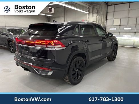 New 2026 Volkswagen Atlas Cross Sport SE image 4