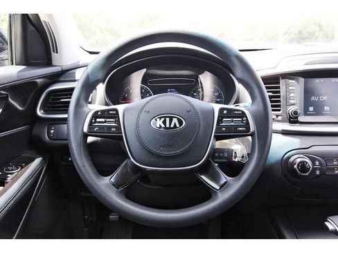 Used 2020 Kia Sorento L FWD image 16