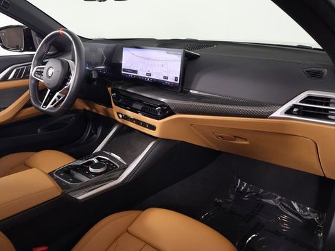 Used 2025 BMW M440i Convertible w/ Premium Package image 10