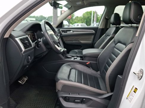 Certified 2022 Volkswagen Atlas SEL Premium AWD/4WD image 14