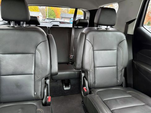 Certified 2020 Chevrolet Traverse LT image 12