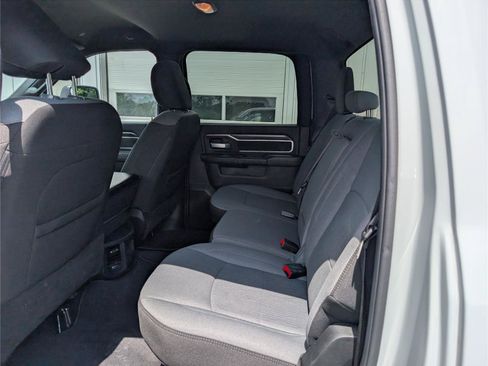 Used 2024 RAM 2500 Big Horn AWD/4WD image 11