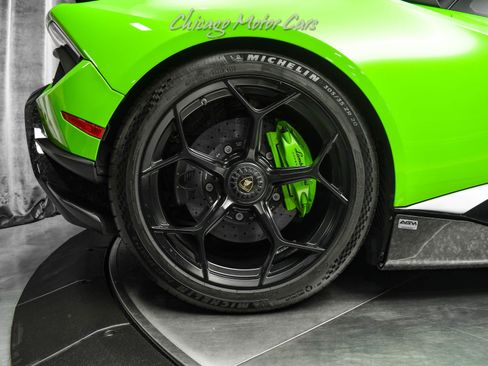 Used 2018 Lamborghini Huracan Performante image 49