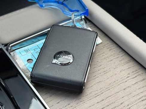 New 2026 Volvo XC90 B6 Ultra w/ Protection Package image 39