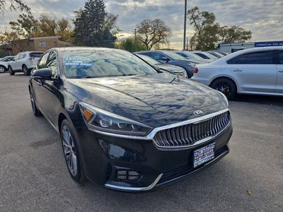 Used 2017 Kia Cadenza Technology