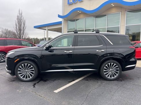 Used 2023 Hyundai Palisade Calligraphy image 10