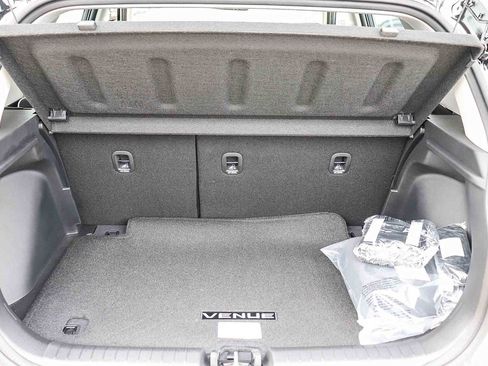 New 2026 Hyundai Venue SEL image 28