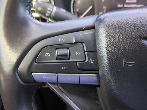 Used 2024 Cadillac XT6 Luxury AWD/4WD image 25