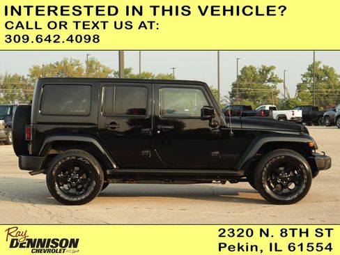Used 2015 Jeep Wrangler Unlimited Sahara image 8