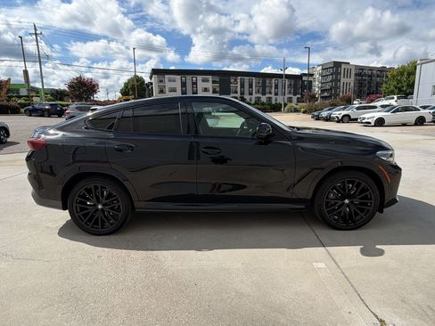 Used 2022 BMW X6 xDrive40i w/ M Sport Package AWD/4WD image 8