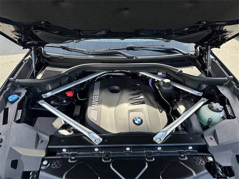 Used 2026 BMW X5 xDrive40i w/ M Sport Package image 35