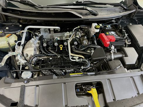 Used 2021 Nissan Rogue SV AWD/4WD image 33